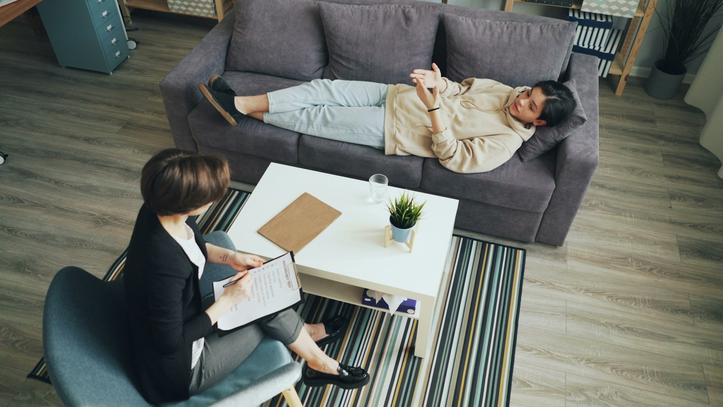 Come l’arte terapia aiuta a dare forma alle emozioni complesse